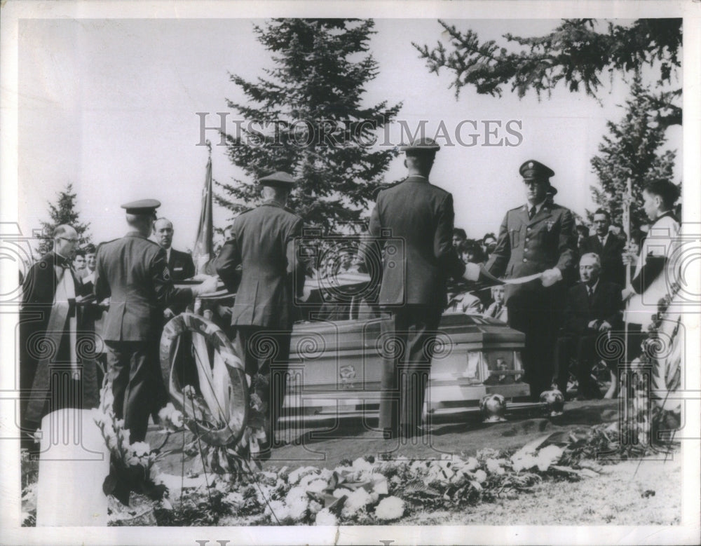 1966 Homecoming Turns Into Hero&#39;s Funeral F-Historic Images