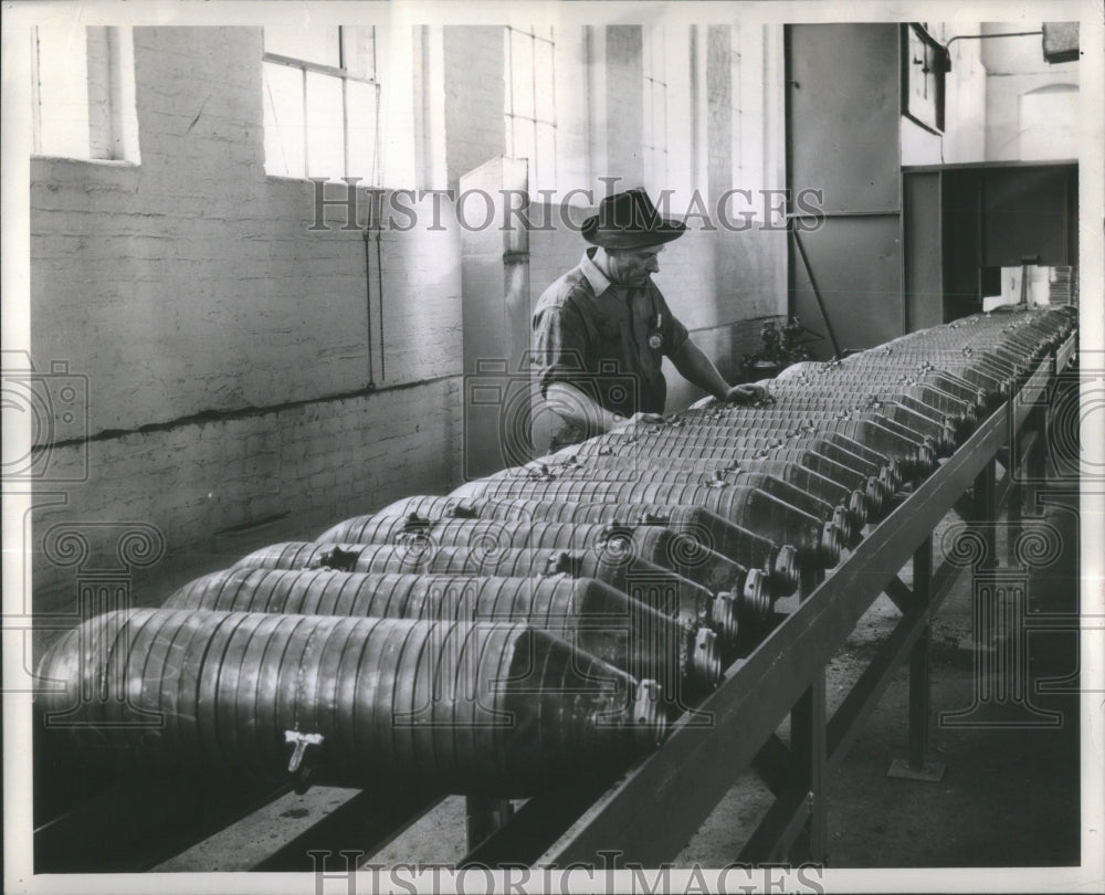 Press Photo Manufacturing machine- RSA31695- Historic Images