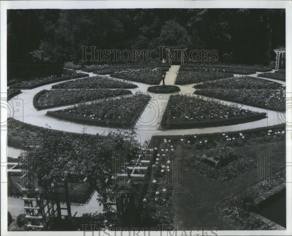 1965 Press Photo Rose Garden blooms Bellingrath Mobile- RSA31879 - Historic Images