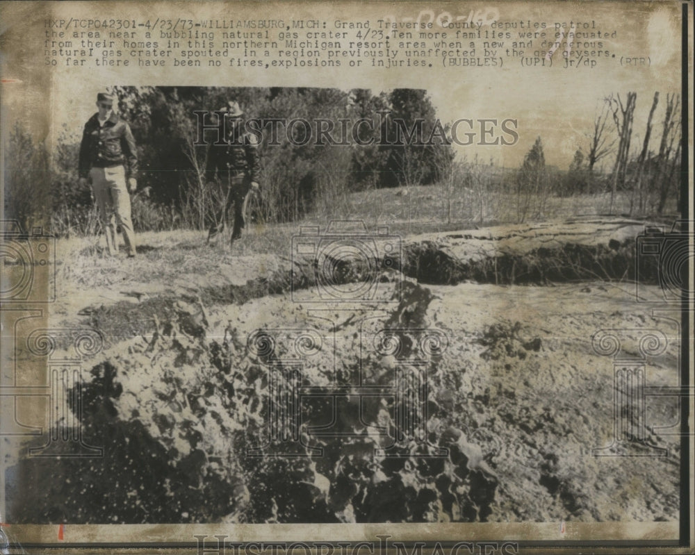 1973 Press Photo Grand Travers County bubbling gas Area- RSA31949 - Historic Images