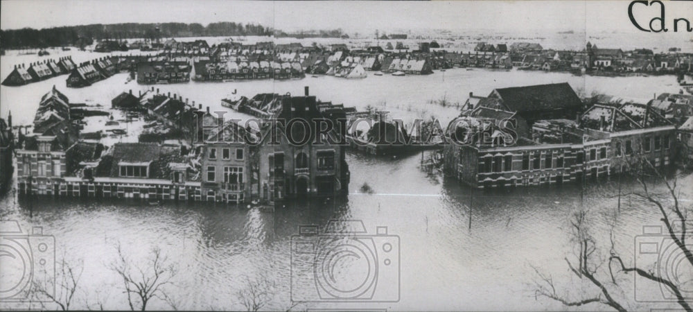 Press Photo Netherlands floods House Water Scene - Historic Images