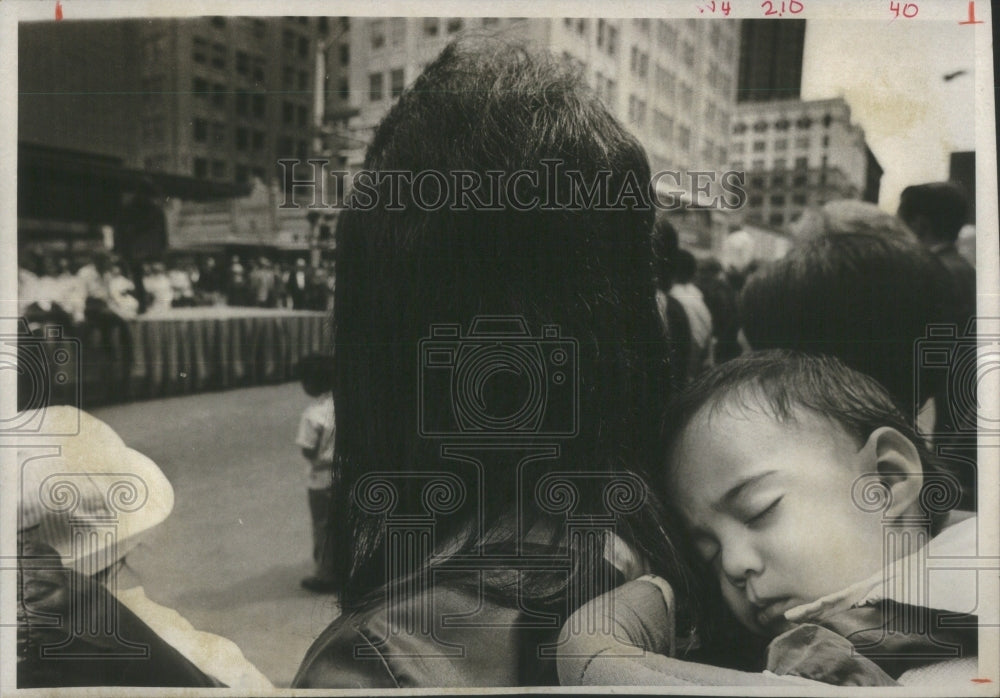 1975 Japanese Americans parade youngster - Historic Images