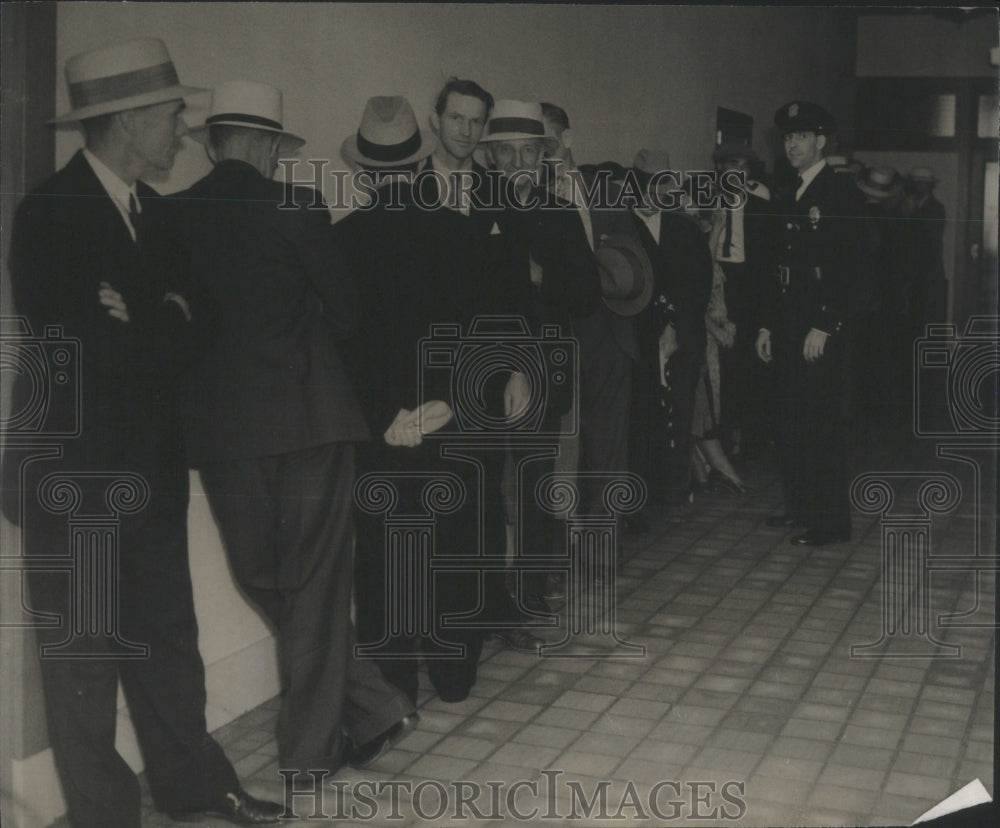 1933 Denver home loan office people stands - Historic Images