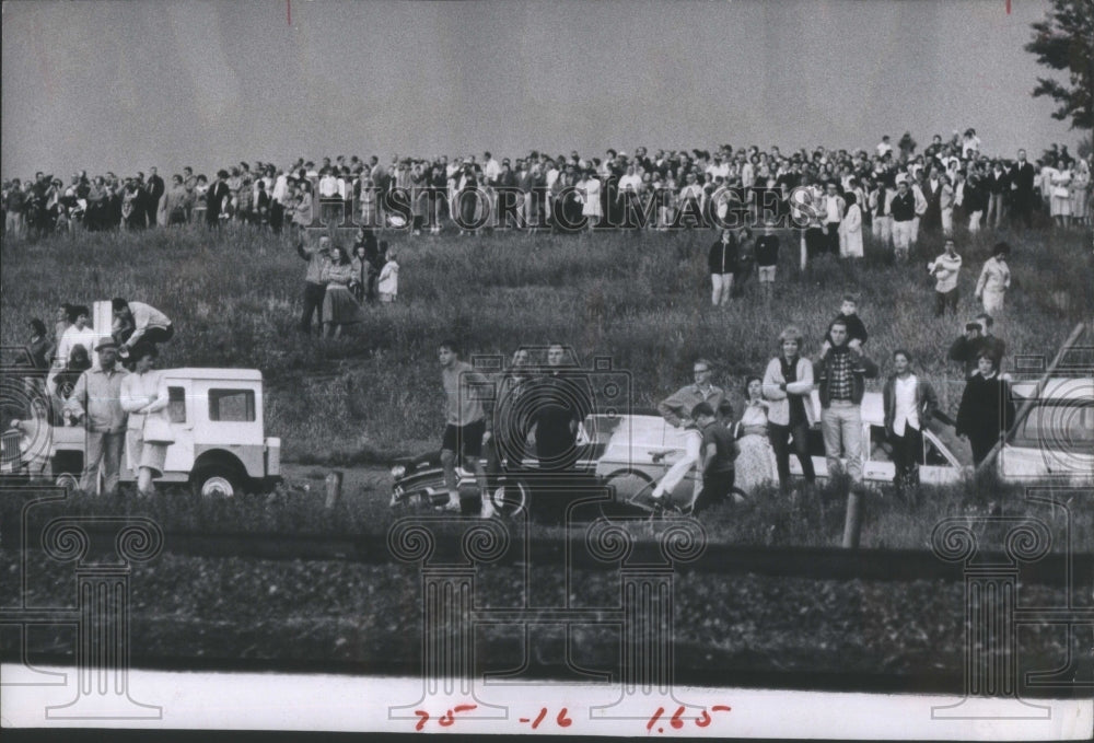 1965 Crowds Watching Flooded South Platte - Historic Images