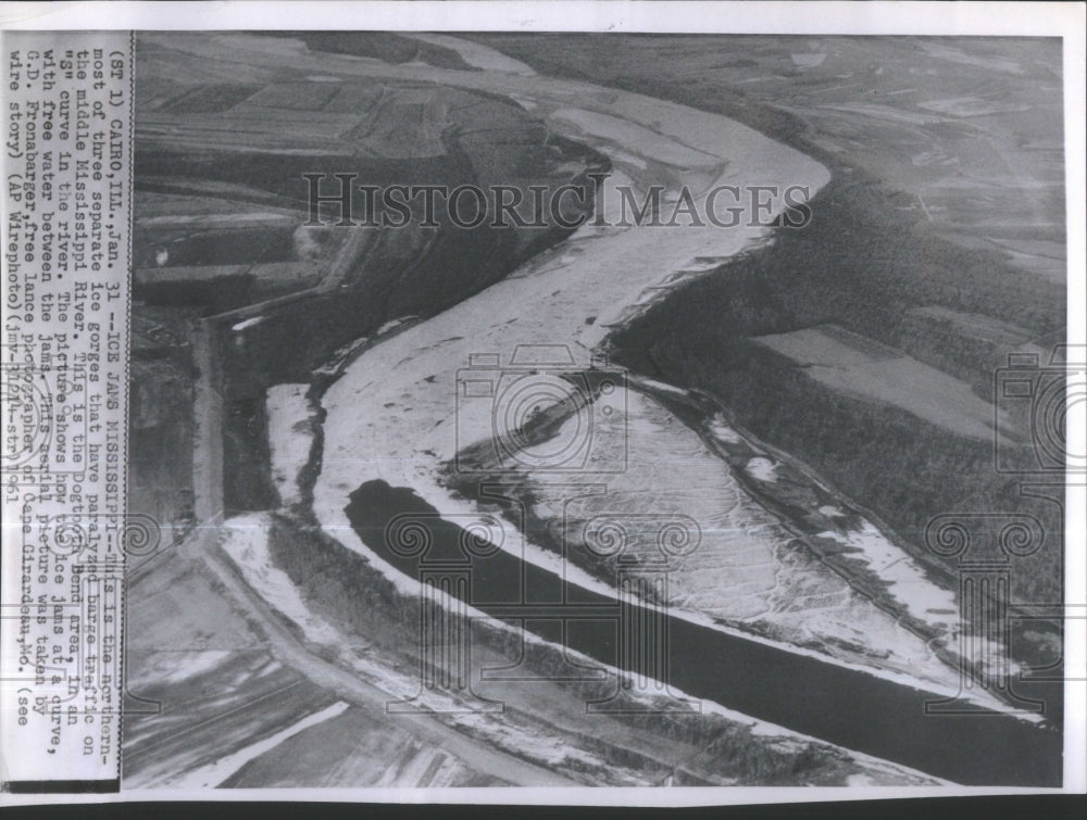 1961 Press Photo Illinois MIssissippi River Ice Gorge- RSA33769 - Historic Images