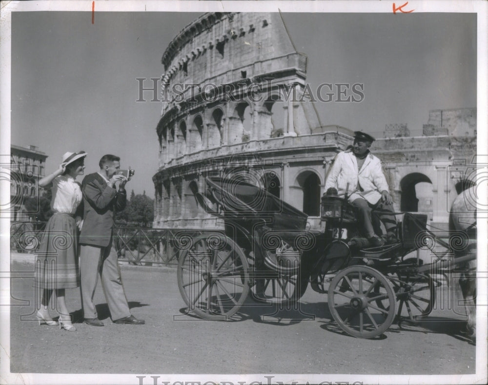 1962 Press Photo Carriage Rides In Rome- RSA34139 - Historic Images