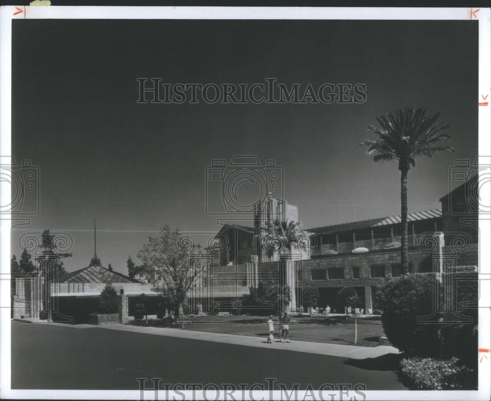 1978 Press Photo Couple Sports Complex Phoenix Arizona- RSA34279 - Historic Images