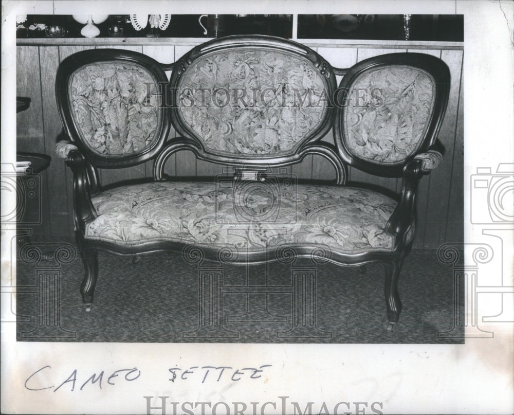 1978 Graceful Rosewood Settee Cameo Style - Historic Images