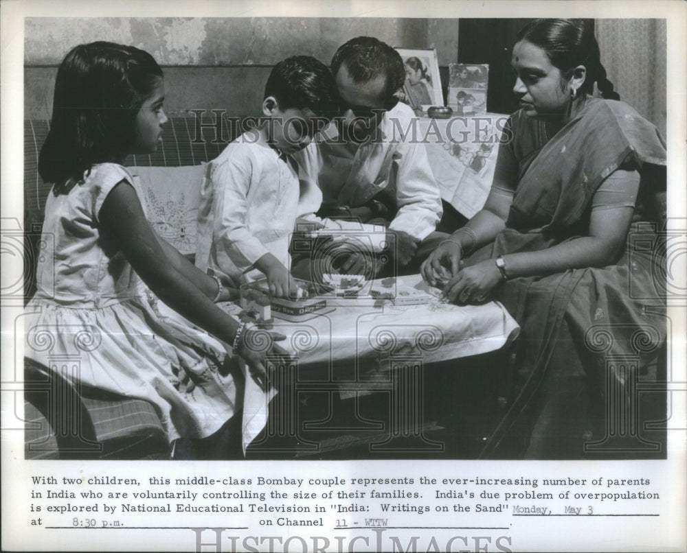 1965 India Writings Sand Special Family-Historic Images