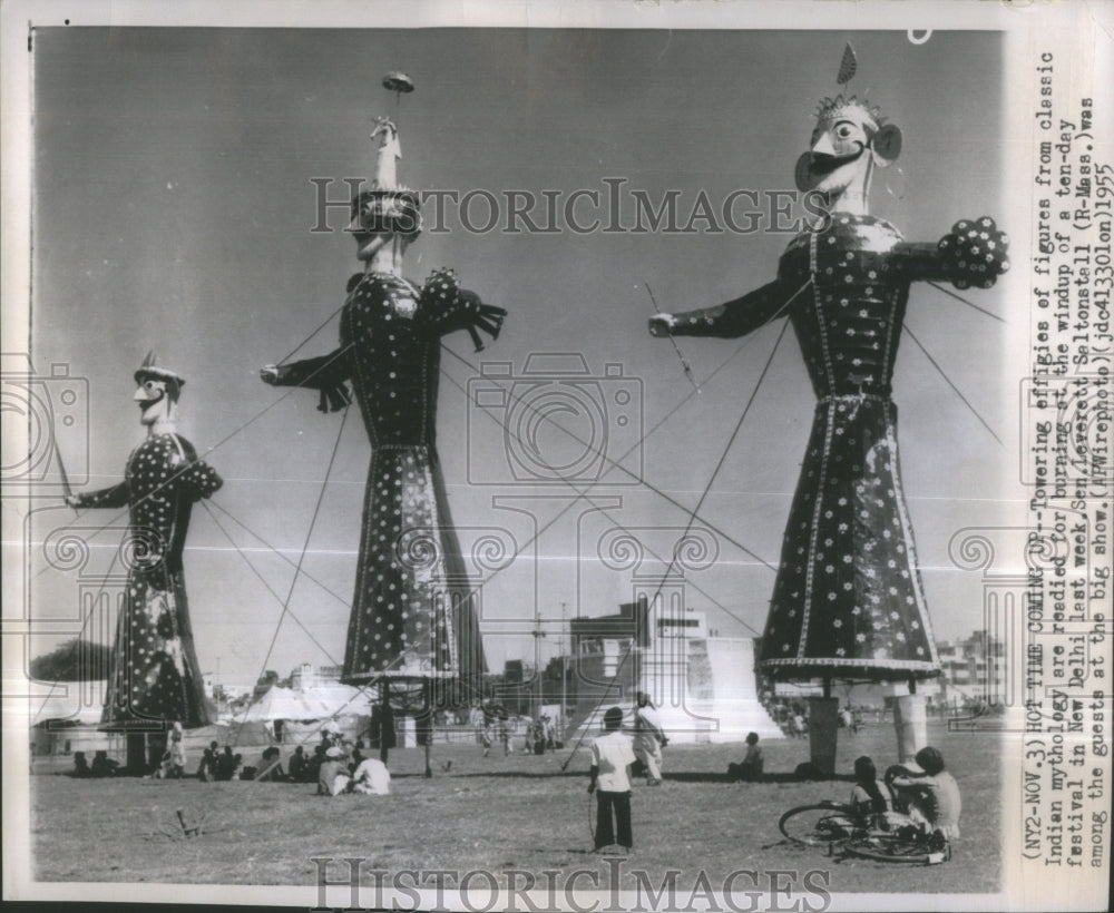 1955 Press Photo Indian Myth Effigies New Delhi Fest- RSA35561 - Historic Images