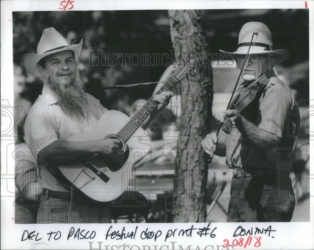 1984 San Antonio Florida Rattlesnake Festiv - Historic Images