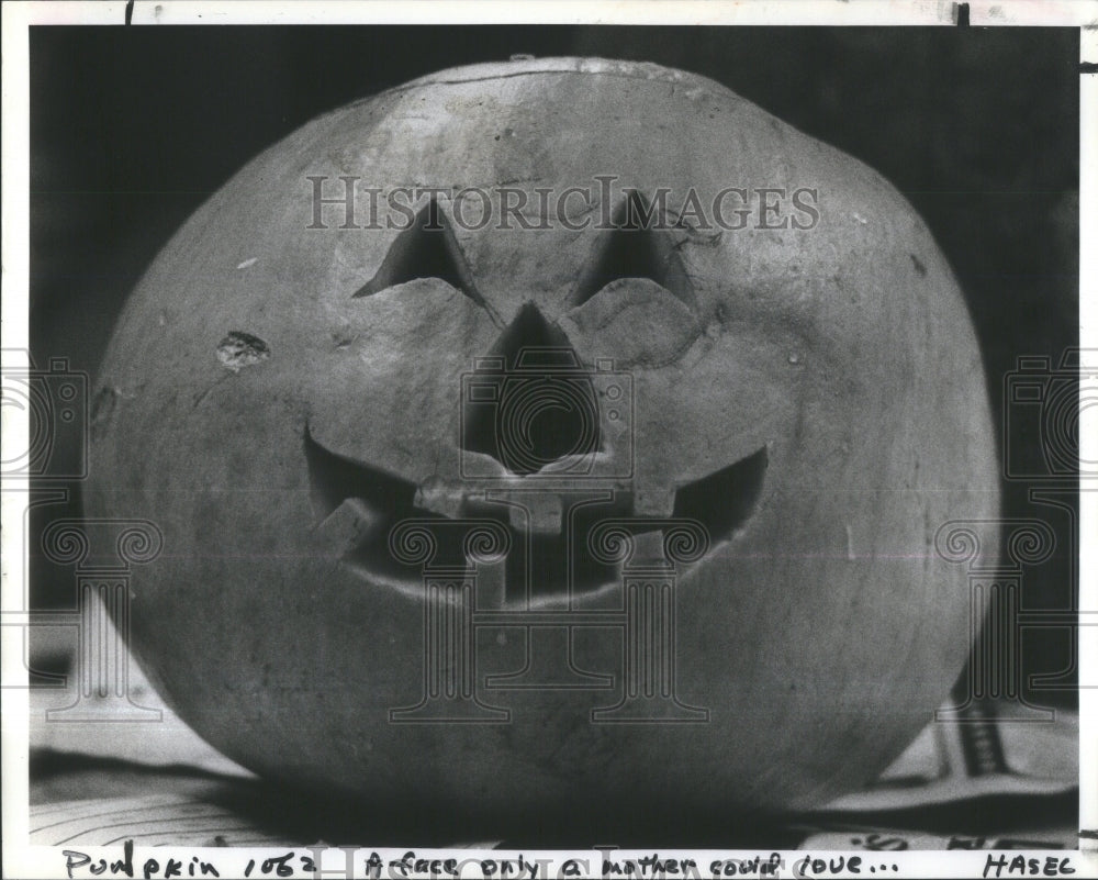 1981 Carved Pumpkin Contest Largo Center - Historic Images