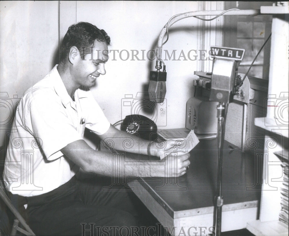 1956 WTRL microphone Charlie Blake station - Historic Images