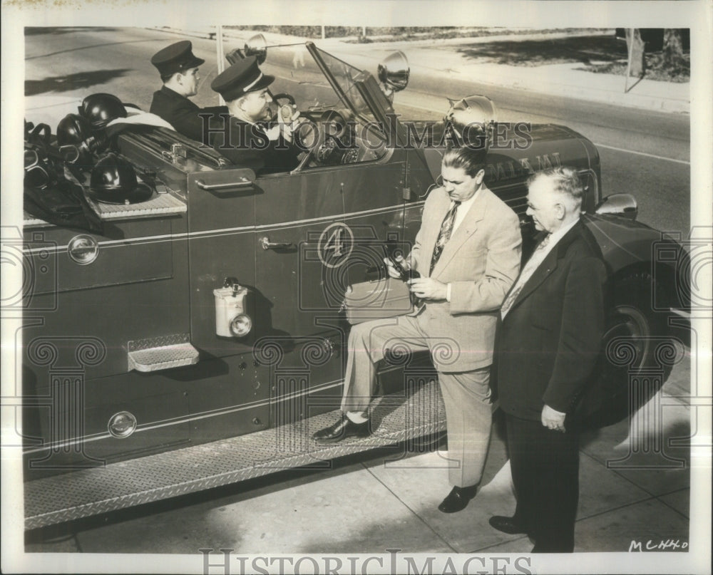 Press Photo Ben Denby Hutcheson Walker Jr Communication- RSA36307 - Historic Images