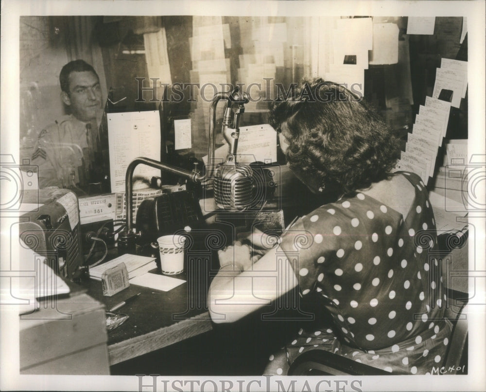 Press Photo Police Dispatching Headquarters Sergeant Ma - Historic Images