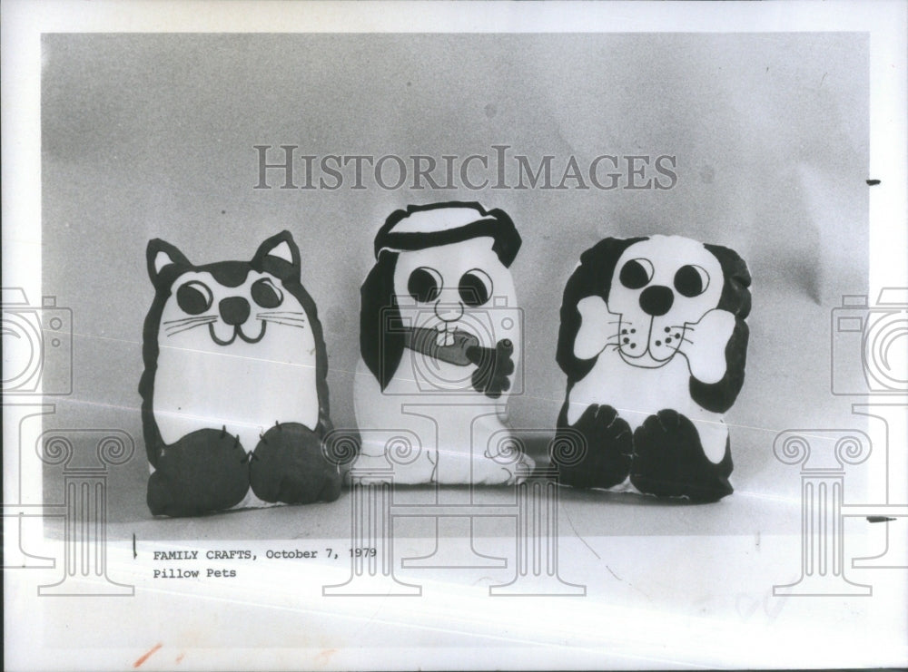 1979 Pillow Pets - Historic Images