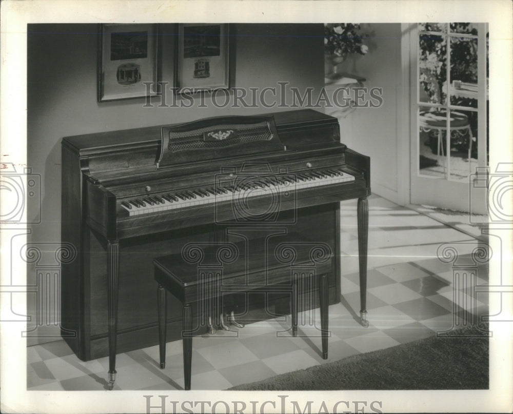 1963 Piano Swain - Historic Images