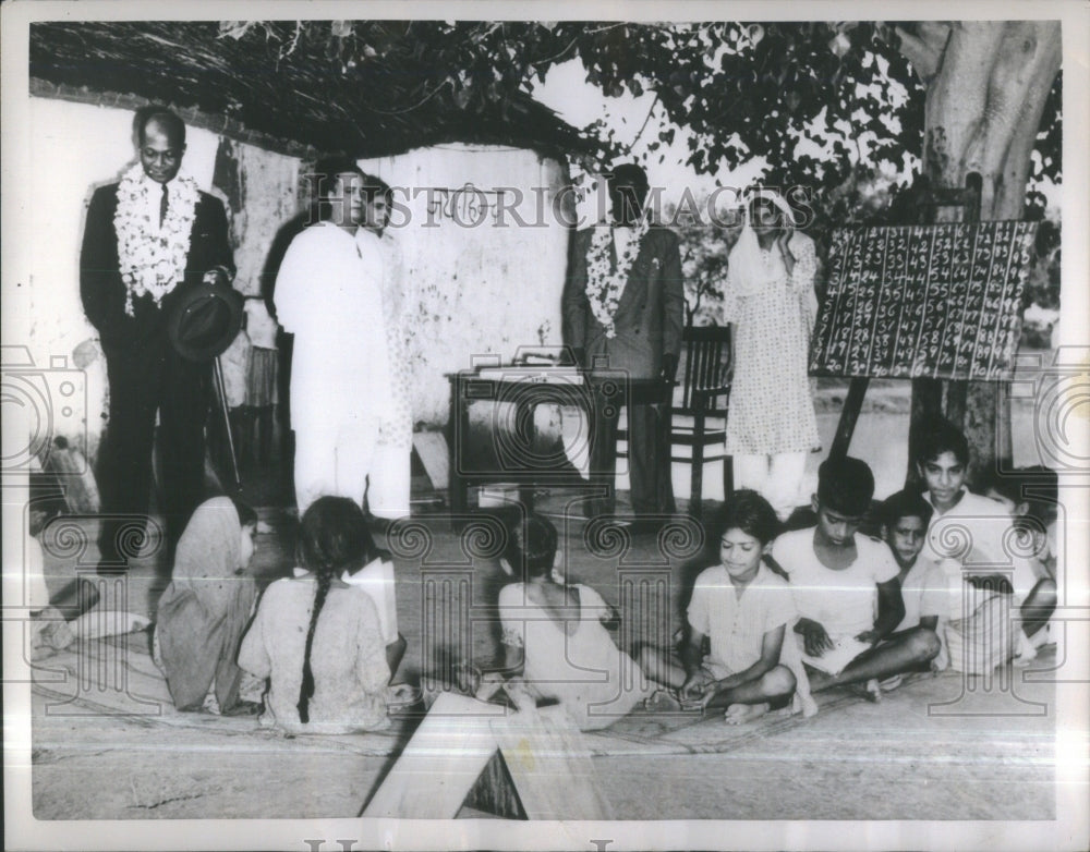 1957, Gurgaon Community Delhi India Literacy- RSA37053 - Historic Images