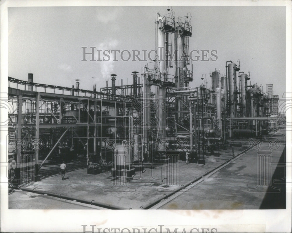 1973 Trombay Fertilizer Plant India - Historic Images