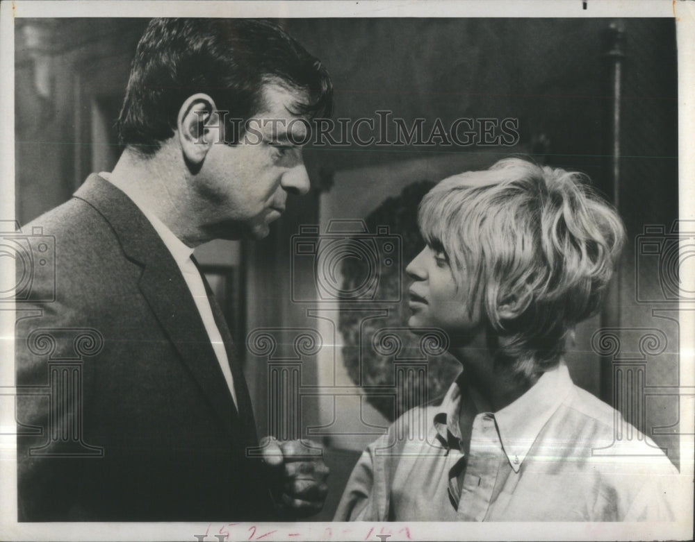 1972 Goldie Hawn Cactus Flower Walter NBC - Historic Images