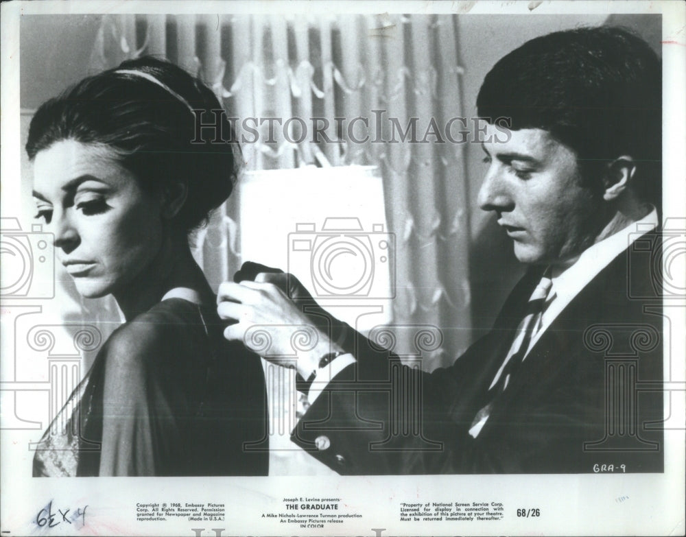 1968, Dustin Hoffman Graduate Movie Actor- RSA38001 - Historic Images