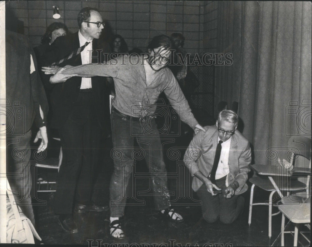 1969 Press Photo Lincoln Park Community Council Met-Hig- RSA38399 - Historic Images