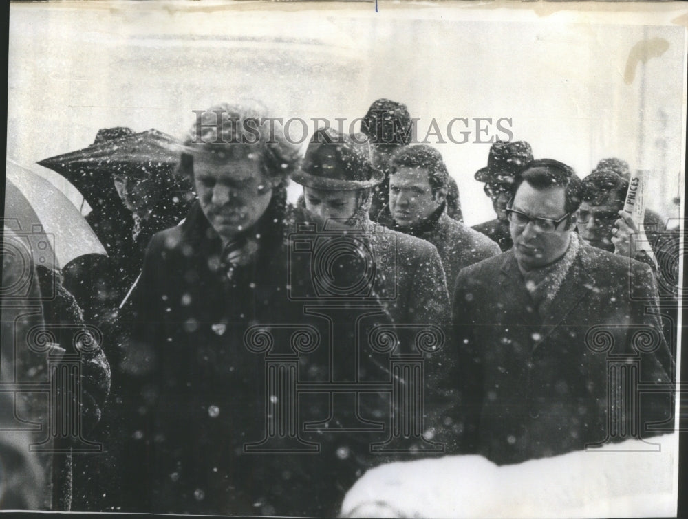 1972 Press Photo Commuters Snow Storms Madison Chicago - Historic Images