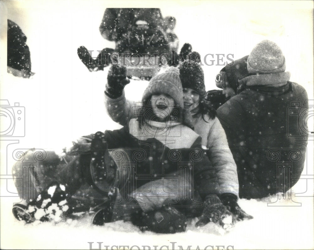 1987 Snow North Side Children Chicago - Historic Images