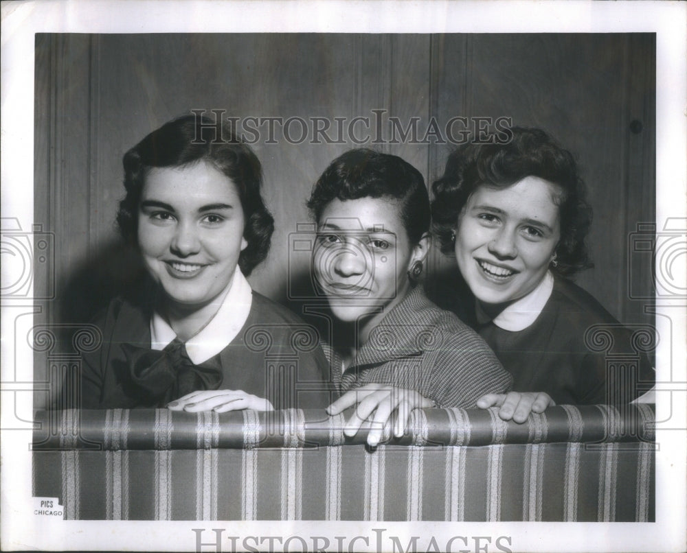 1958 Teenage Candidates Volunteer The Year - Historic Images