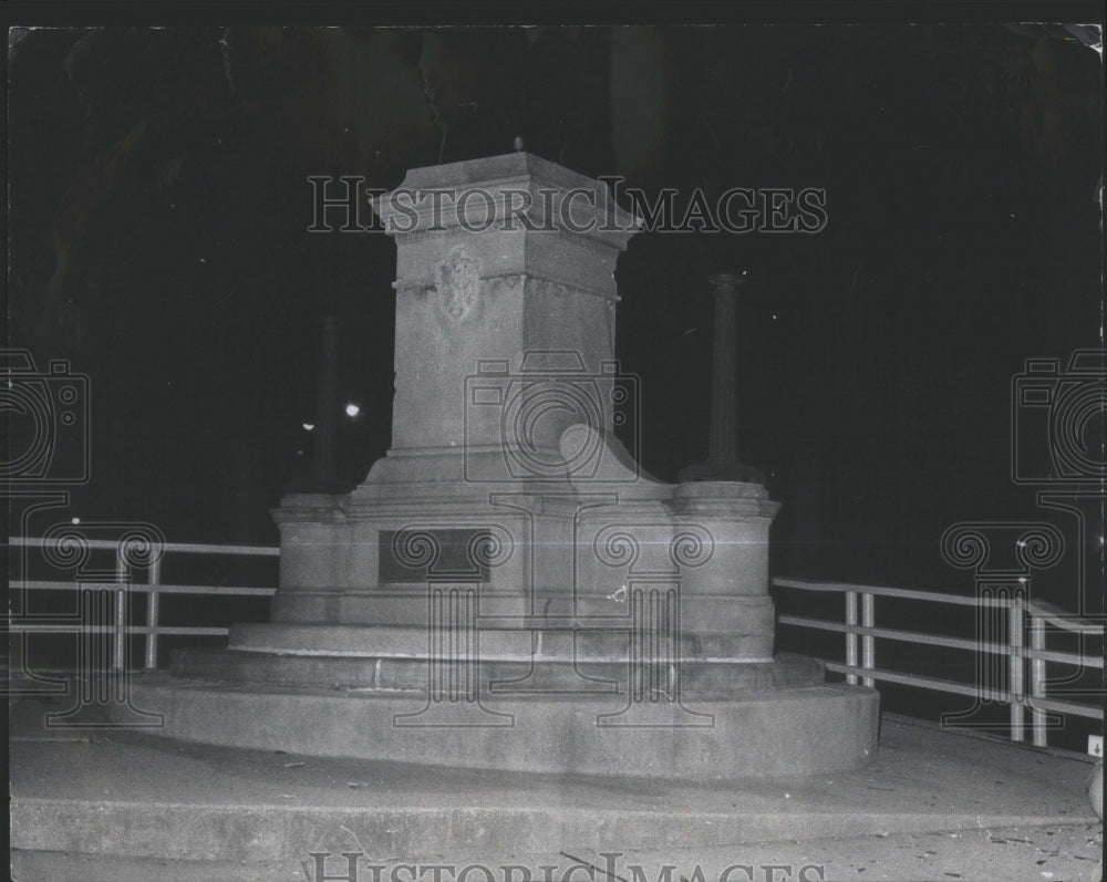 1970 base Haymarket Square Statue policeman-Historic Images