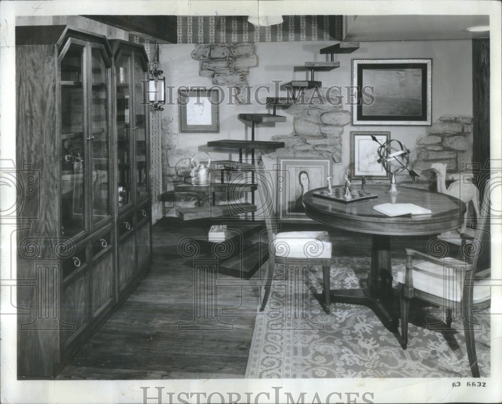 1964 Decorator Joan Young designed room aro-Historic Images