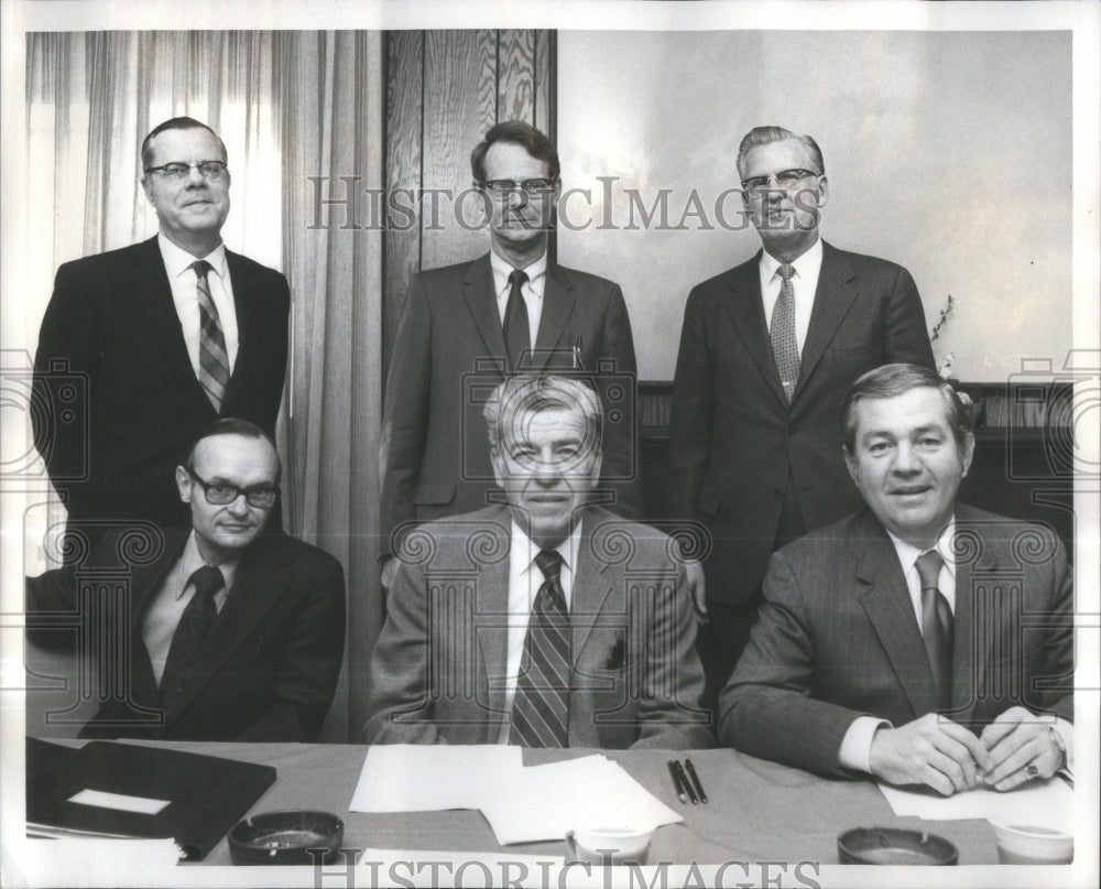1971 Southern Illinois University's Adminis-Historic Images