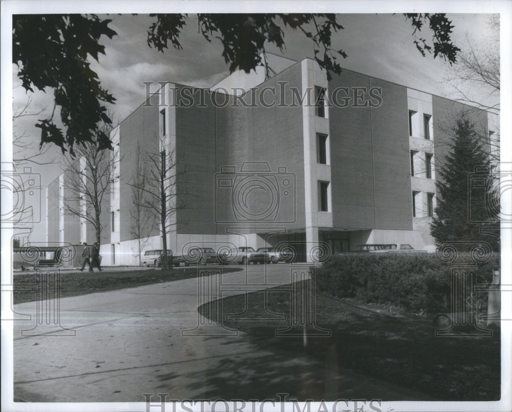 1970 new Life Sciences Building II Southern - Historic Images