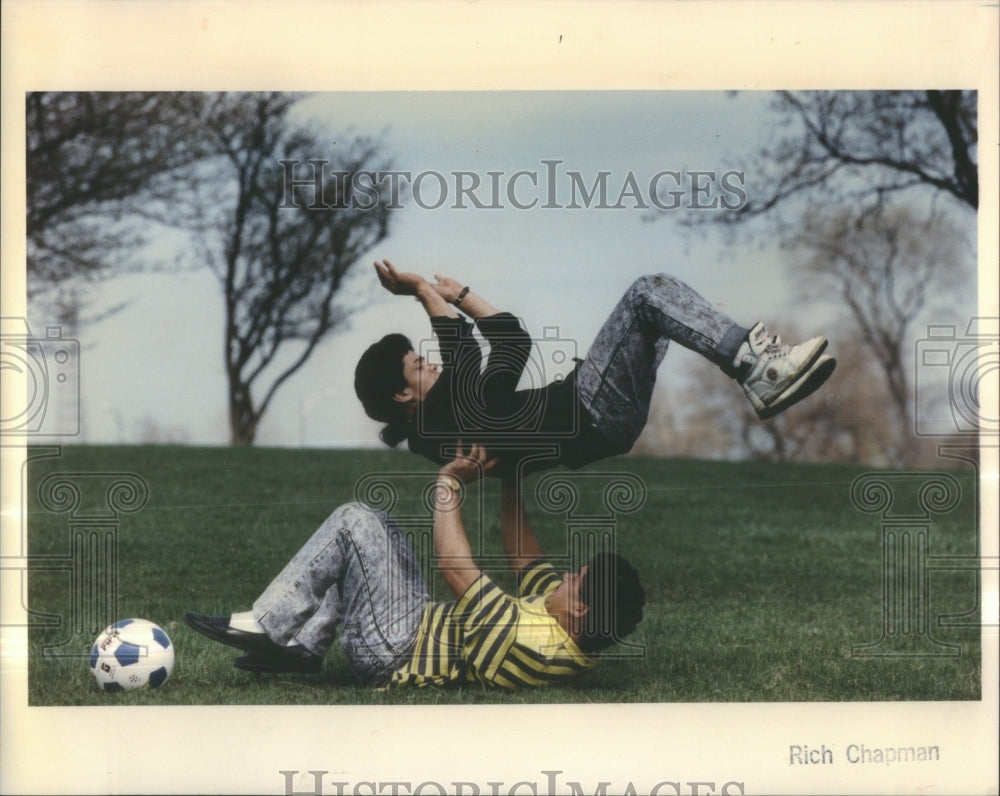 1991 Cousins Laurentino Rojas and Art Camch - Historic Images
