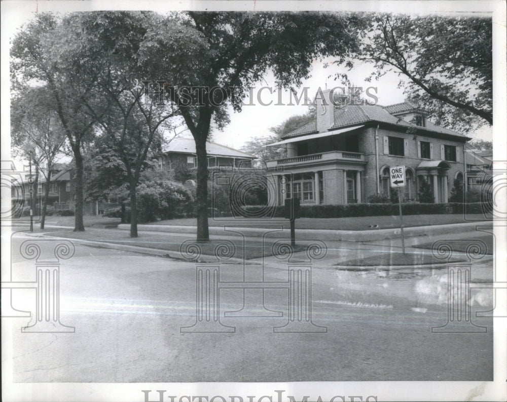 1968 The Charles house reflects good preser - Historic Images