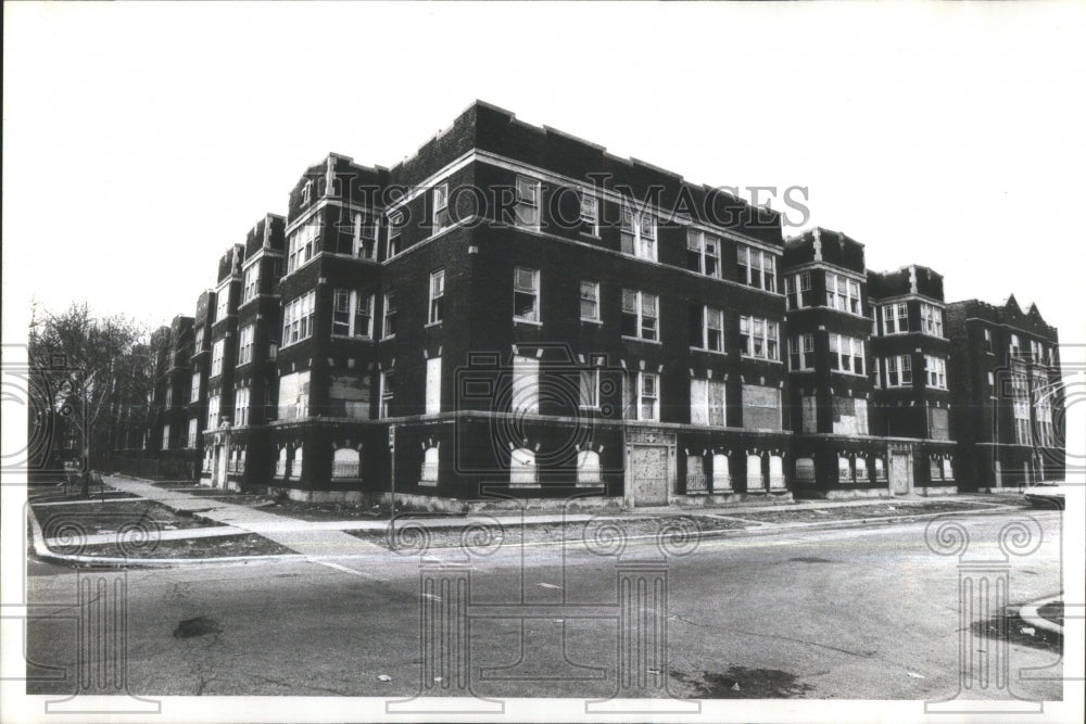 1980 South Shore Dramatic Racial Resegregat - Historic Images