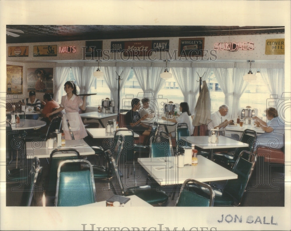 1992 SOUTH HOLLAND ILLINOIS AL&#39;S DINER - Historic Images