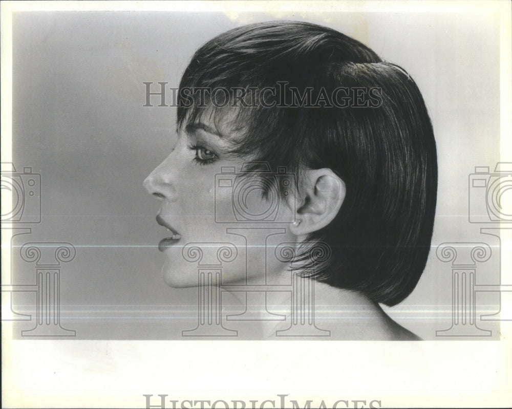 1984, Short, Straight, Baby-Fine Hair- RSA39749 - Historic Images