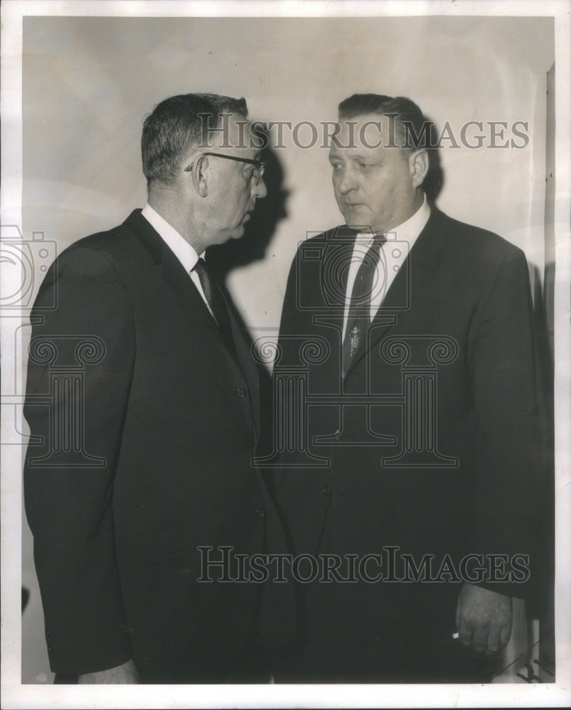 1966 Officer Casimir Lazars accused of stab-Historic Images