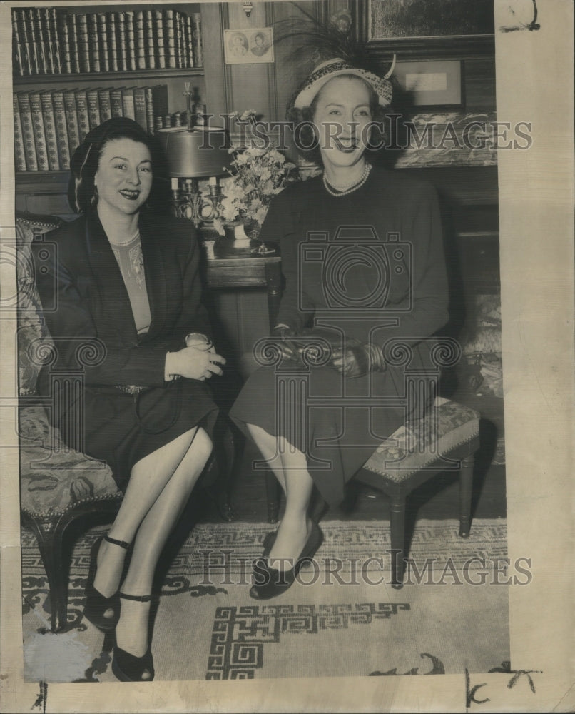 1947 Mrs Roger London &amp; Mrs Freeman Knight - Historic Images