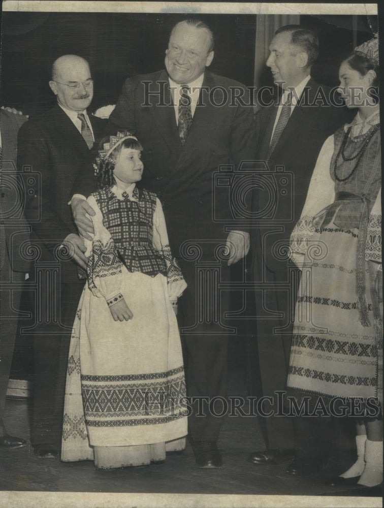1957 Press Photo Lithuanian Day Costumes Maria High- RSA40917 - Historic Images