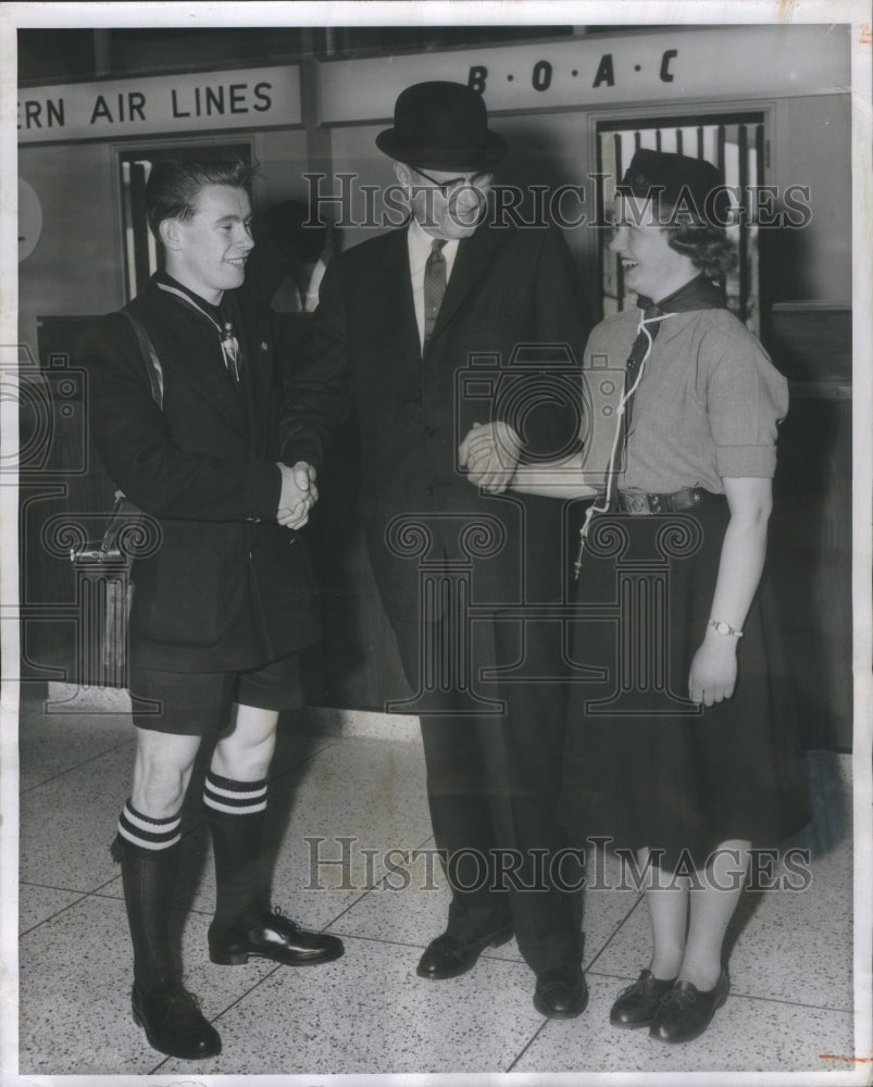 1959 British Teens Greeted Illinois Mayor - Historic Images