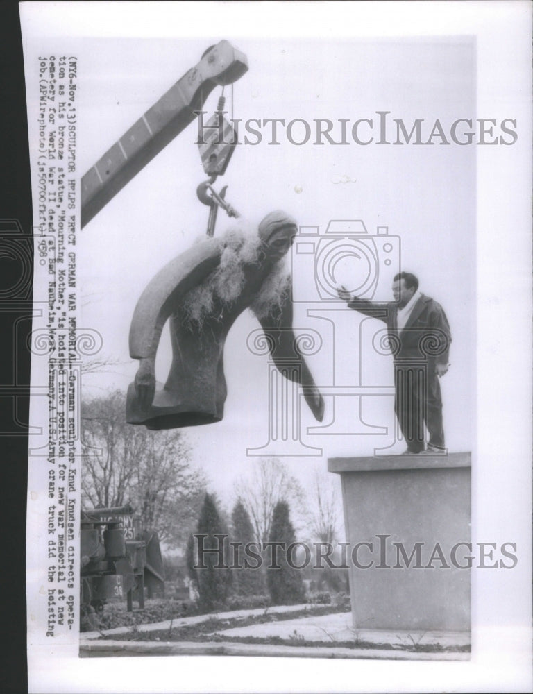 1958 Sculpter Knud Knudsen Mourning Mother-Historic Images