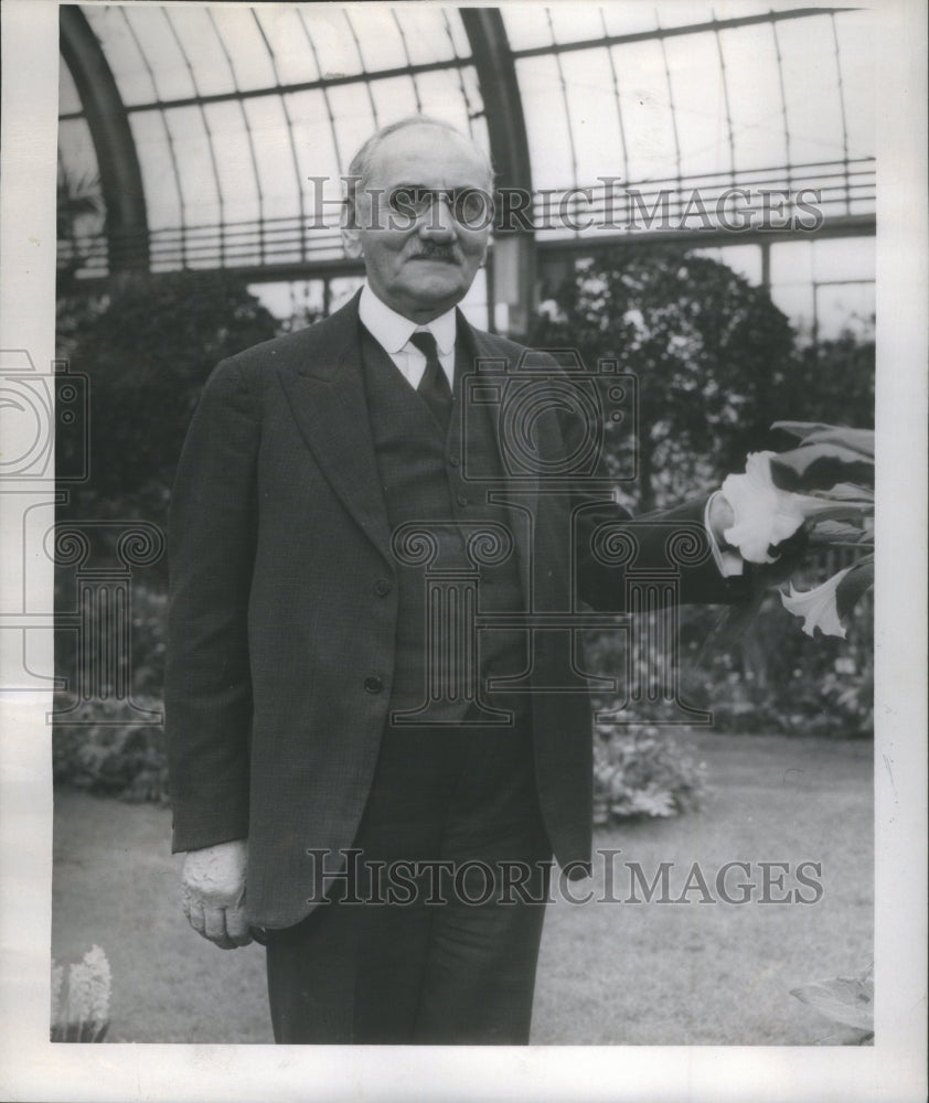 1946 Chicago Park Horticulturist Koch - Historic Images