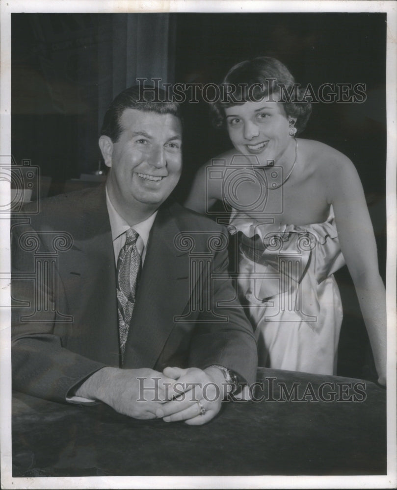 1952 Patsy Lee bachelor apartment North hom - Historic Images