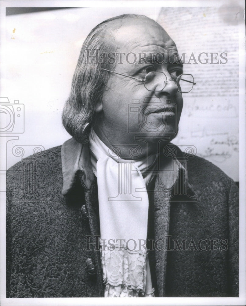 1972 Press Photo Rex Everhart Stars In 1776 - Historic Images