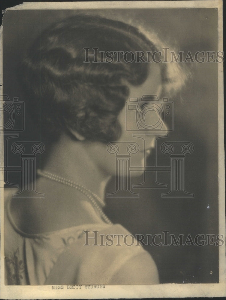 1930s Betty Sturges Wife Anthropologist Hen-Historic Images