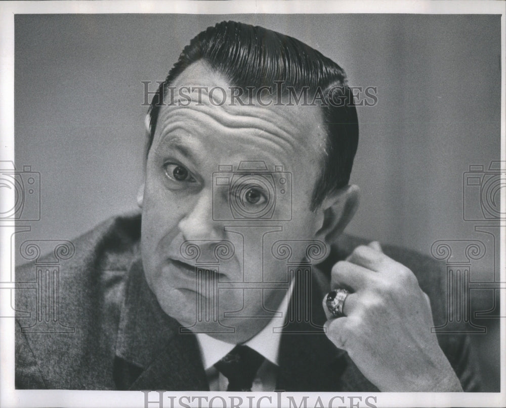 1968 Press Photo Kris Craft Furniture Mart- RSA43443- Historic Images