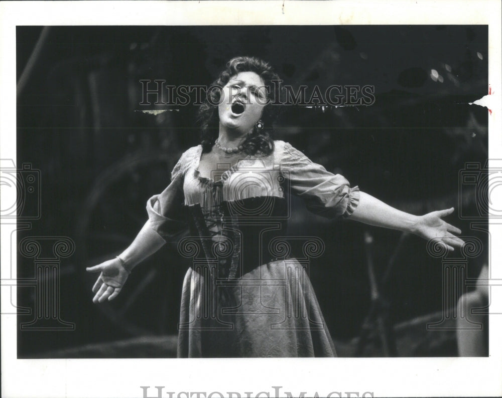 1978 Pagliacci soprano Terese Kubiak Neddo - Historic Images