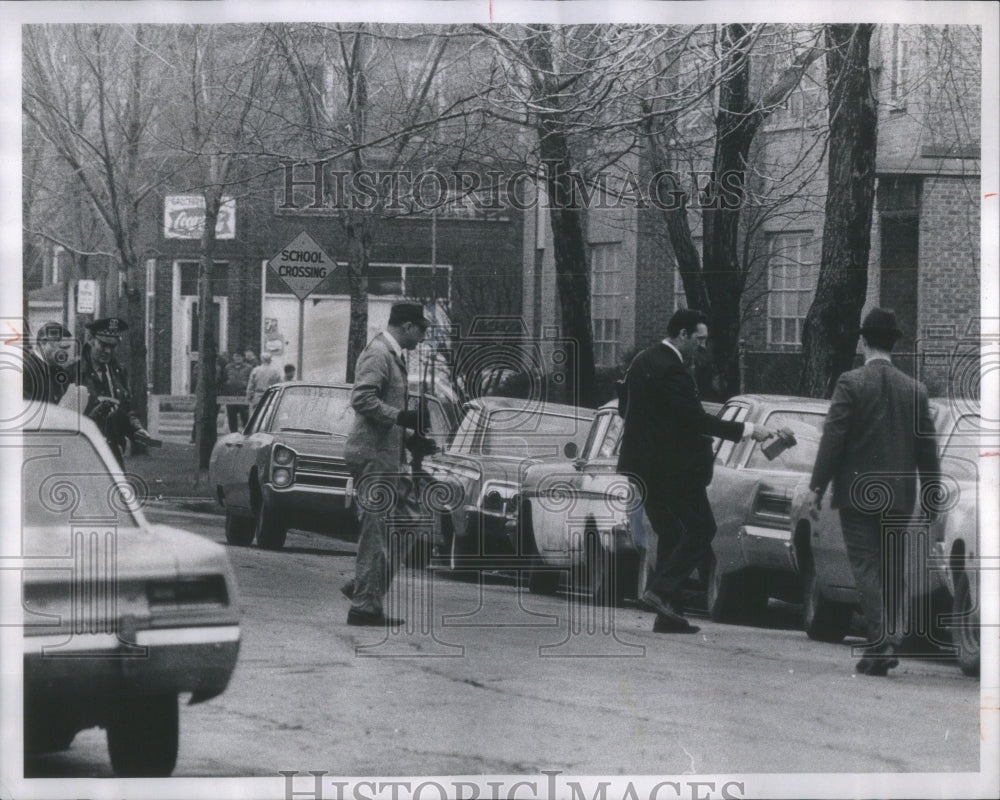 1969 Bomb And Arson Squad At Kulak Home - Historic Images